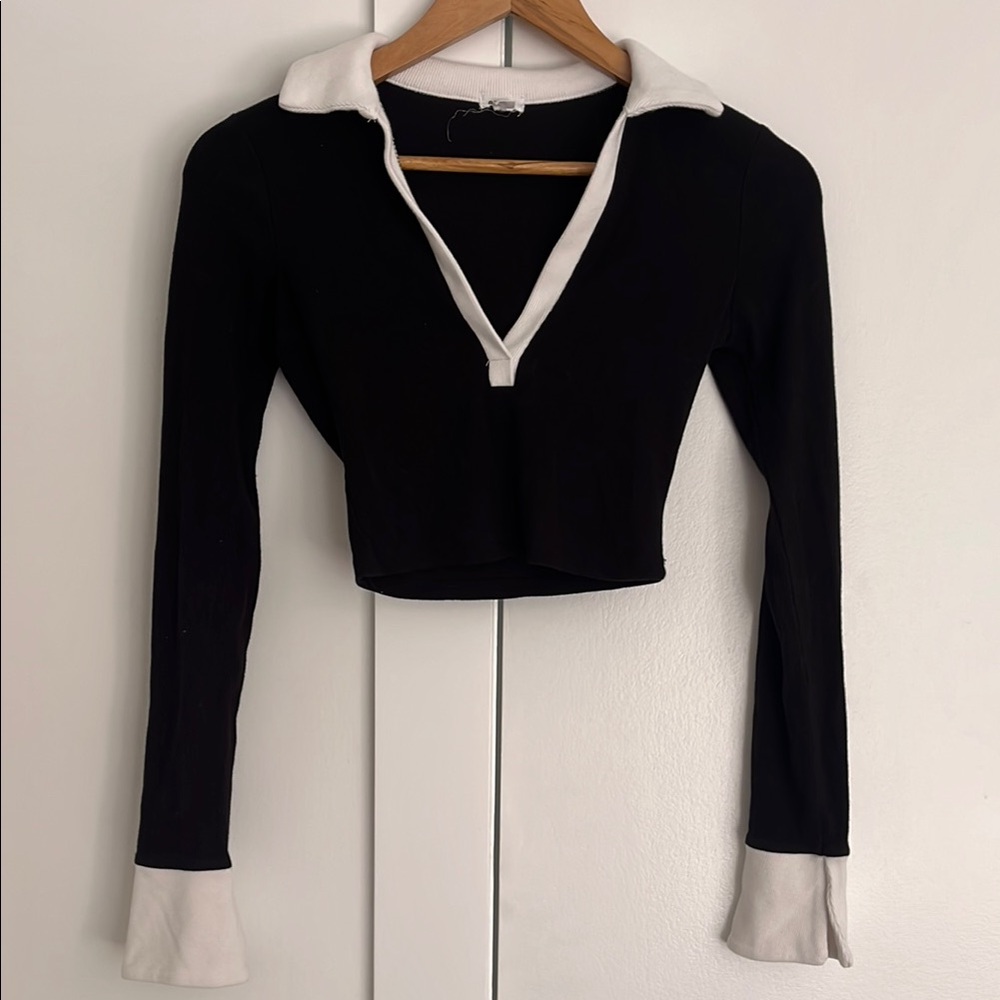 Garage Black and White Cropped Long Sleeve Women's Top Size XS